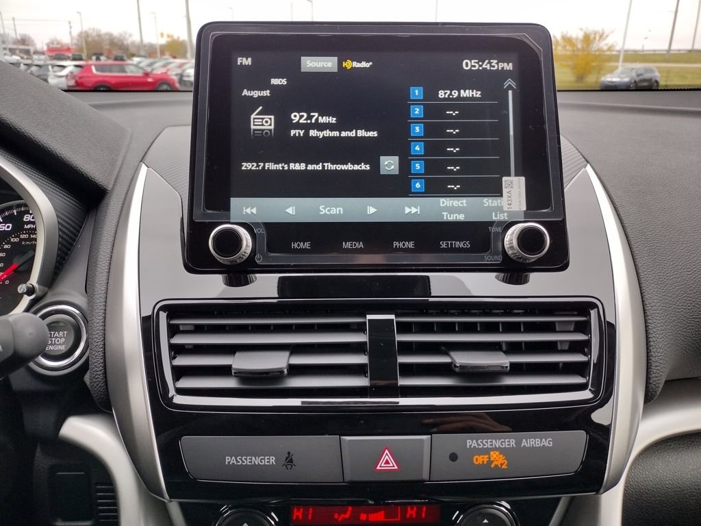 New 2026 Mitsubishi Eclipse Cross SE image 3