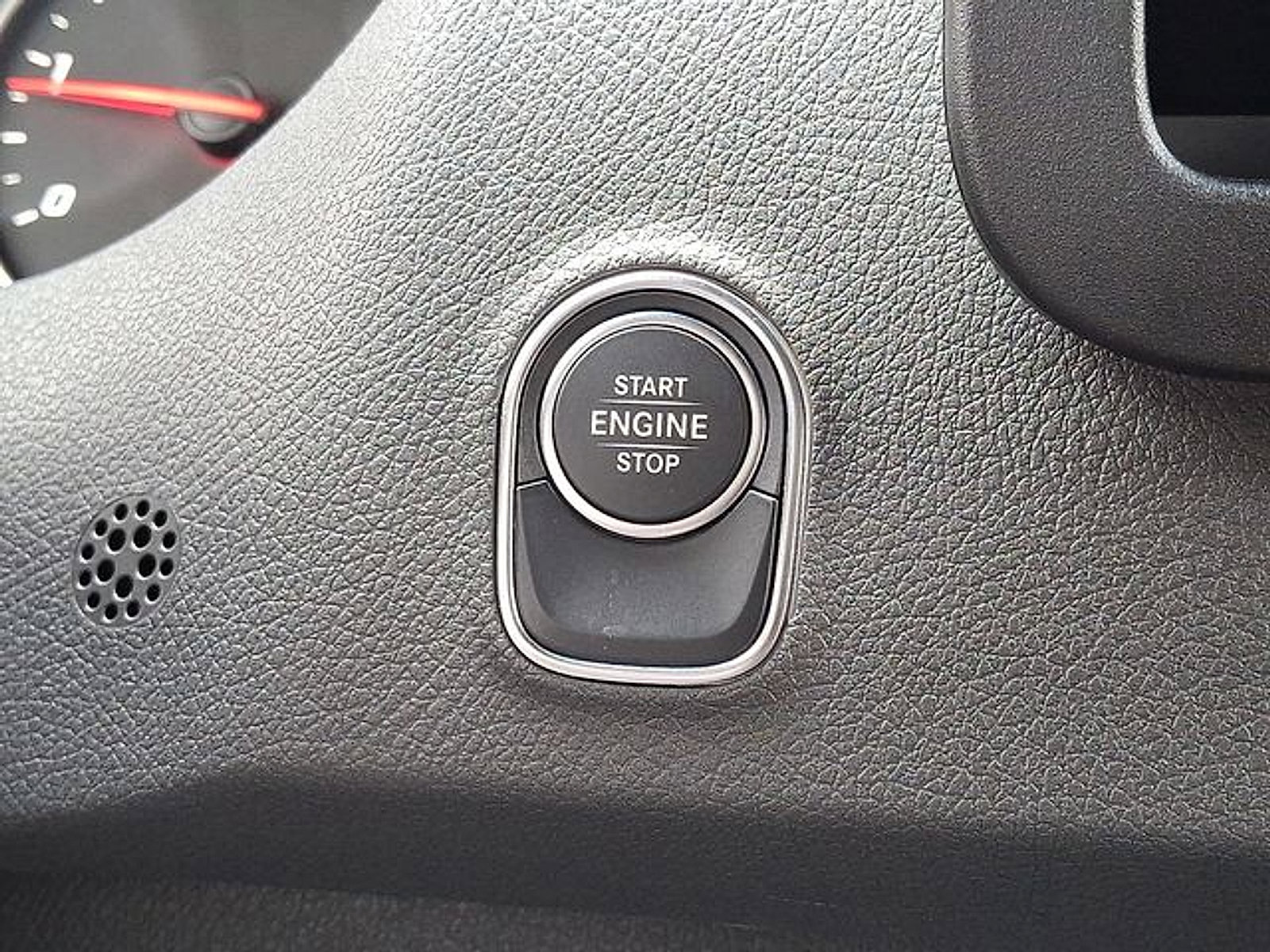 Used 2025 Mercedes-Benz Sprinter 2500 image 18