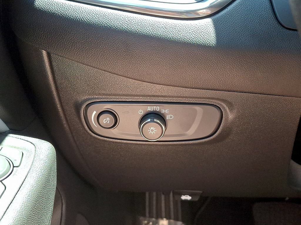 Certified 2023 Chevrolet Equinox LS w/ LS Convenience Package FWD image 22