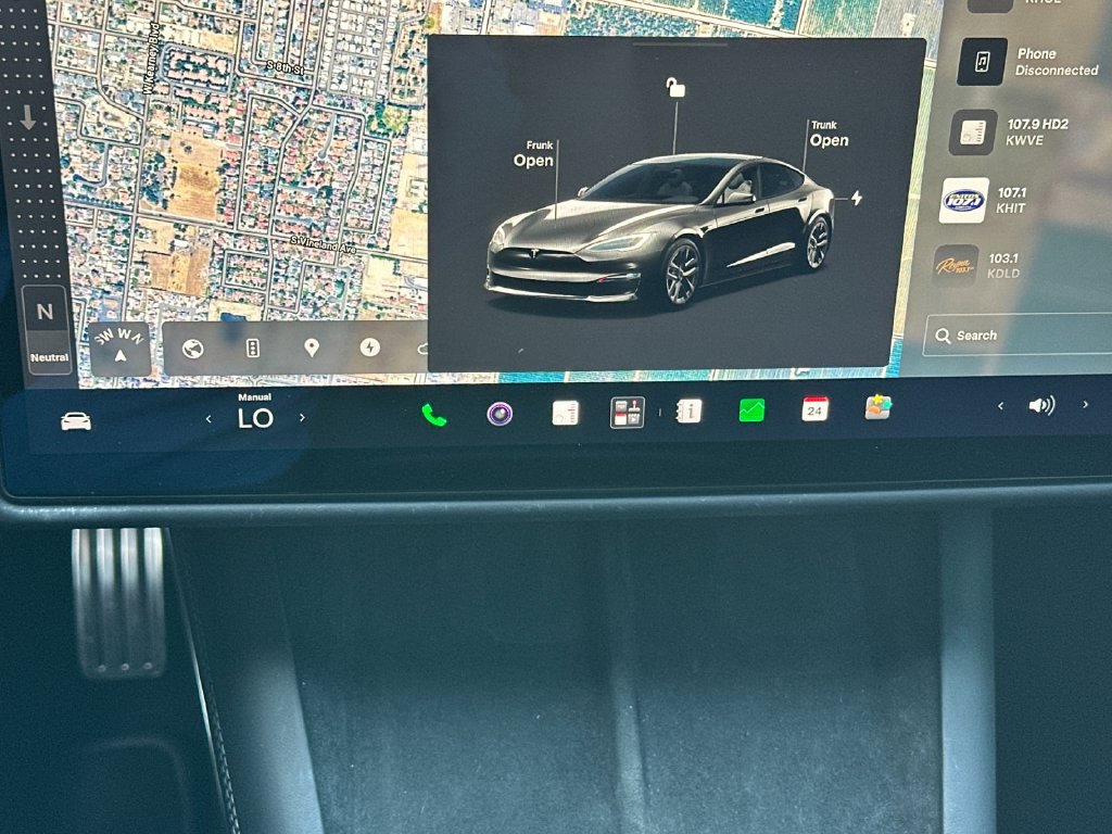 Used 2022 Tesla Model S AWD/4WD image 22