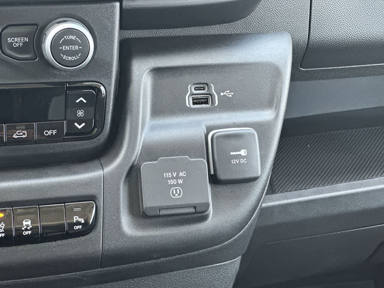 New 2026 RAM ProMaster 3500 w/ Premium Convenience Group FWD image 22