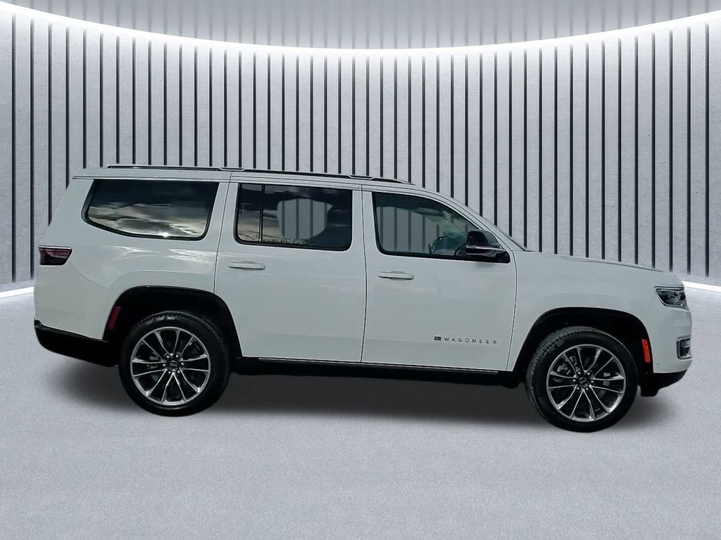 Certified 2024 Jeep Wagoneer Series III w/ Premium Group I image 5