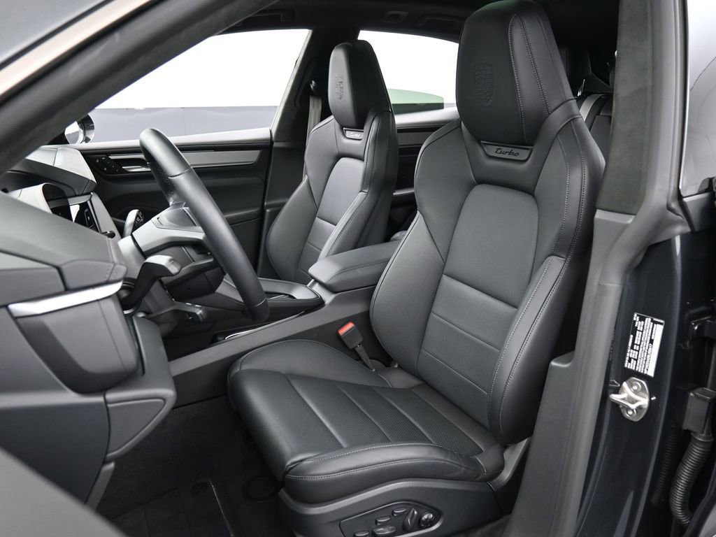 Certified 2024 Porsche Macan Turbo Electric image 5