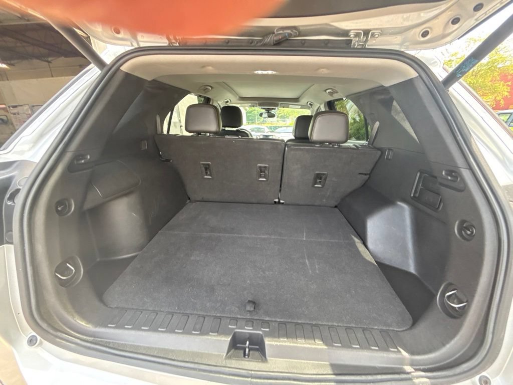 Used 2021 Chevrolet Equinox LT FWD image 22