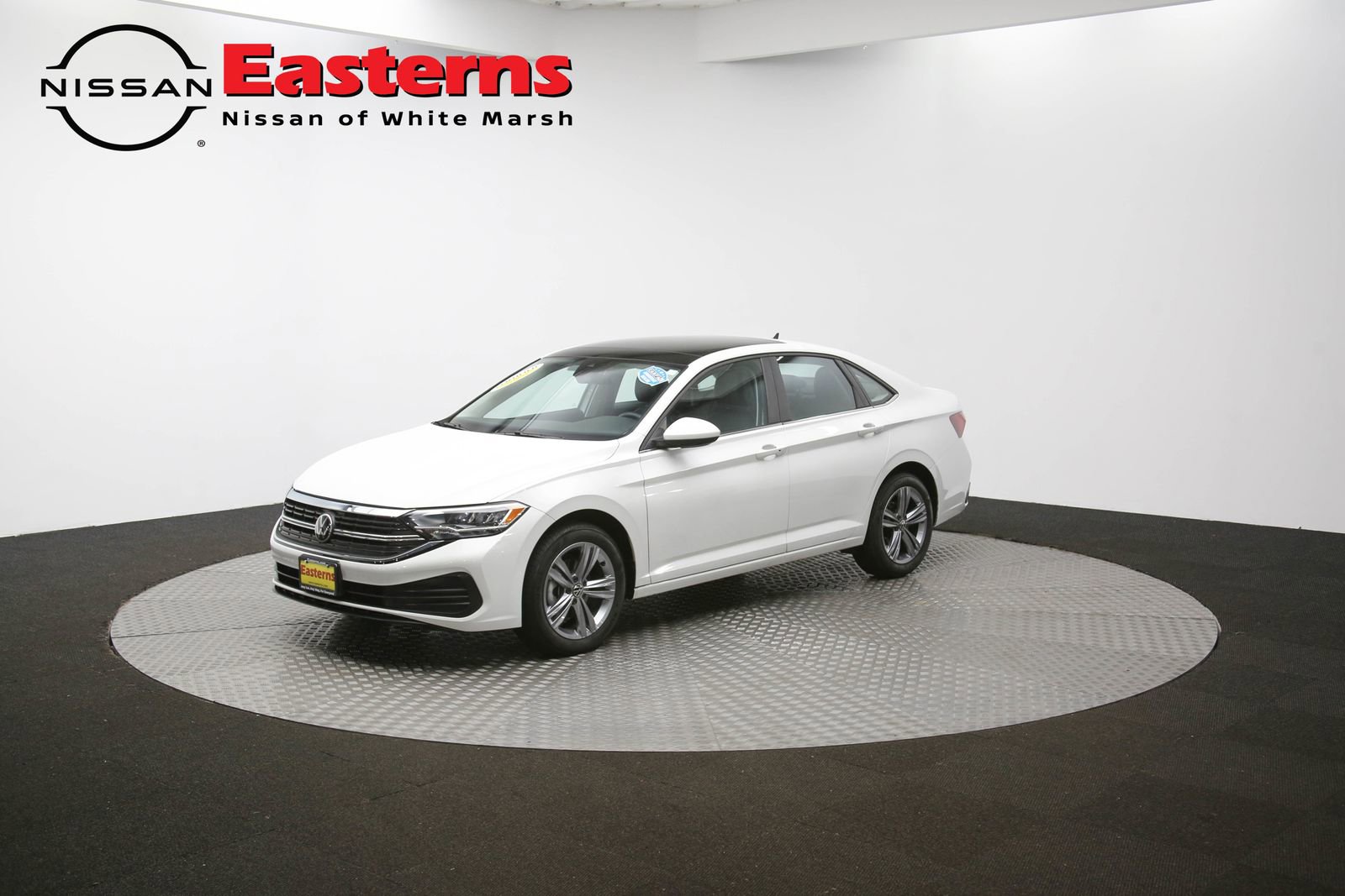 Used 2023 Volkswagen Jetta SE w/ Panoramic Sunroof Package image 54