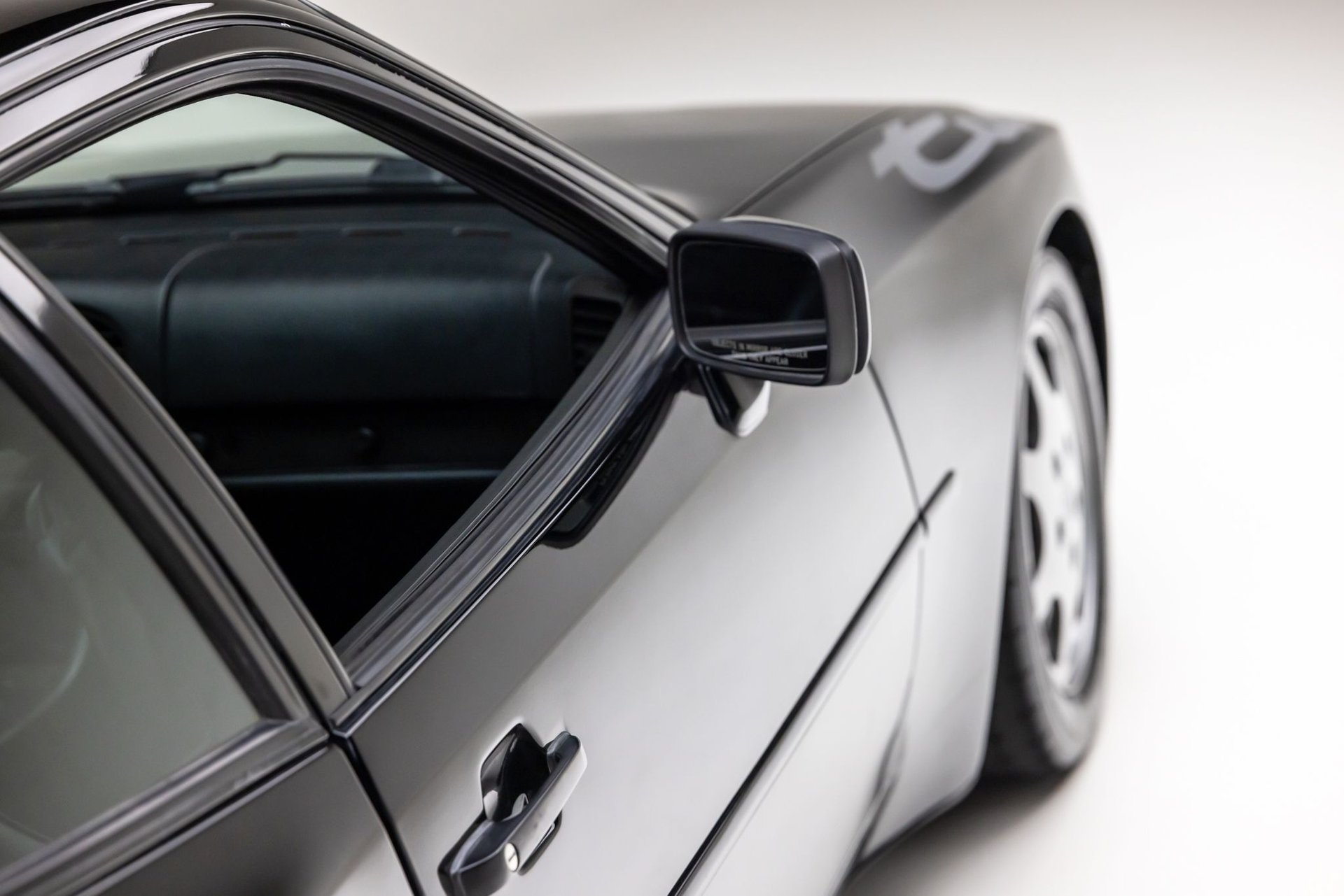 Used 1989 Porsche 944 Turbo RWD image 36