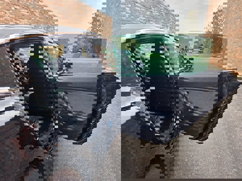 Used 2018 Tesla Model 3 Long Range image 23