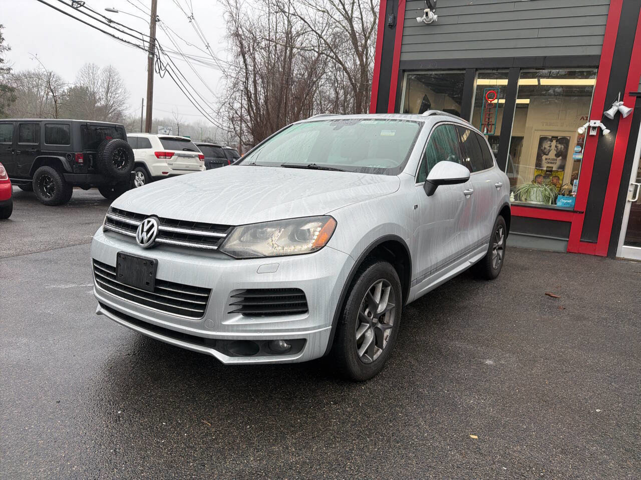 Used 2014 Volkswagen Touareg TDI image 3