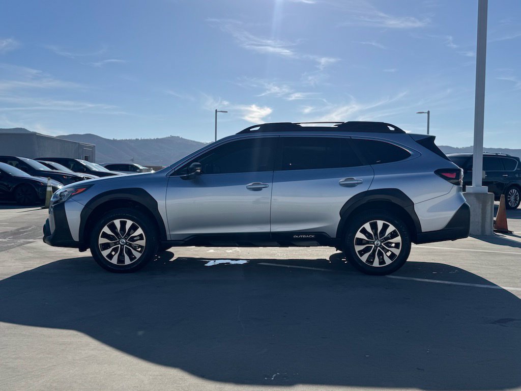 Certified 2025 Subaru Outback Limited AWD/4WD image 8