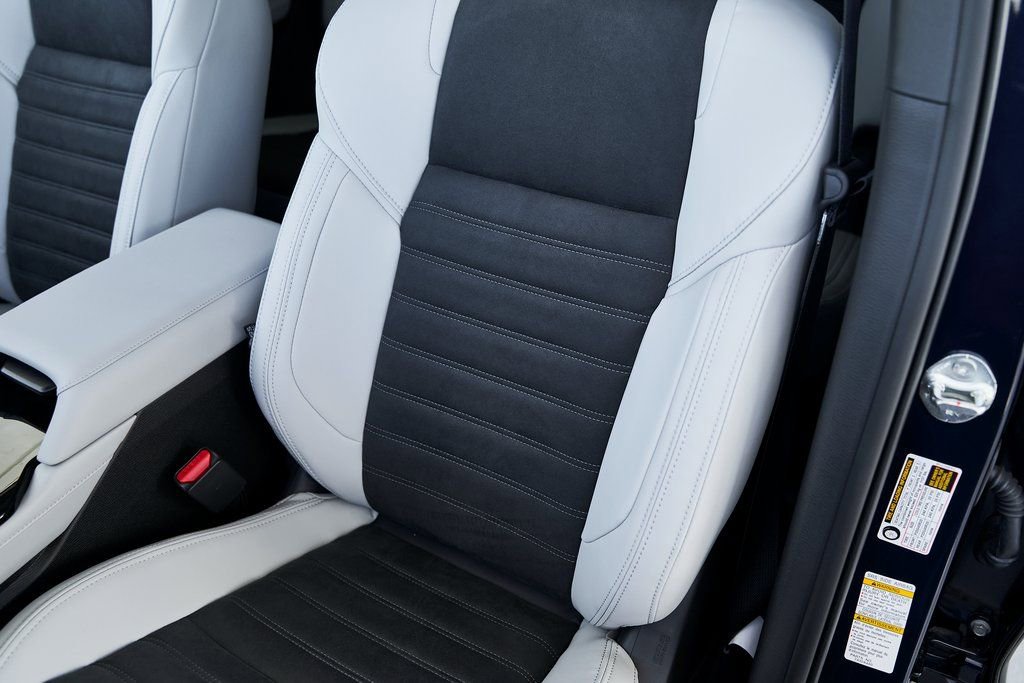 Used 2025 Mitsubishi Outlander SE FWD image 32