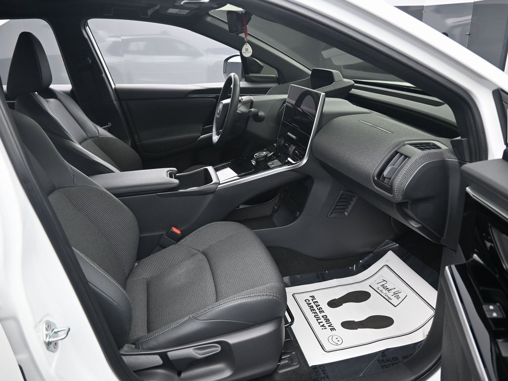 Used 2023 Toyota bZ4X XLE image 33