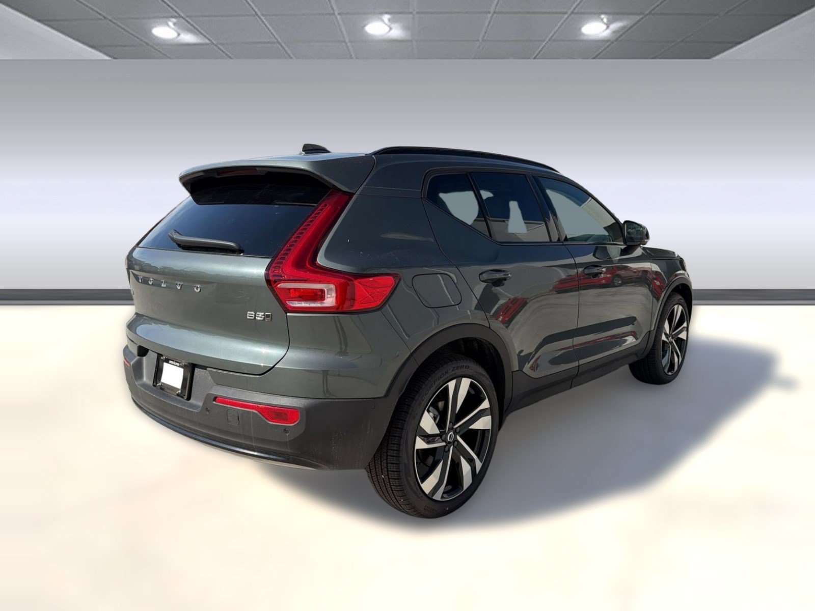 New 2026 Volvo XC40 B5 Plus w/ Climate Package AWD/4WD image 9