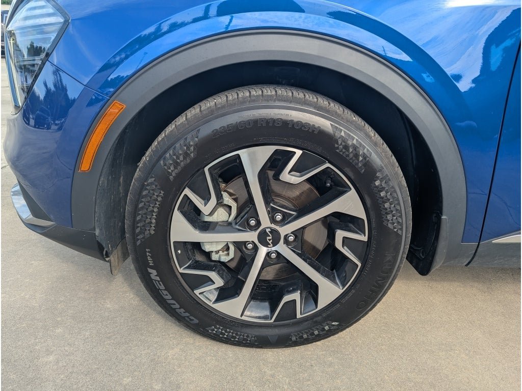 Used 2025 Kia Sportage EX w/ Premium Package FWD image 9