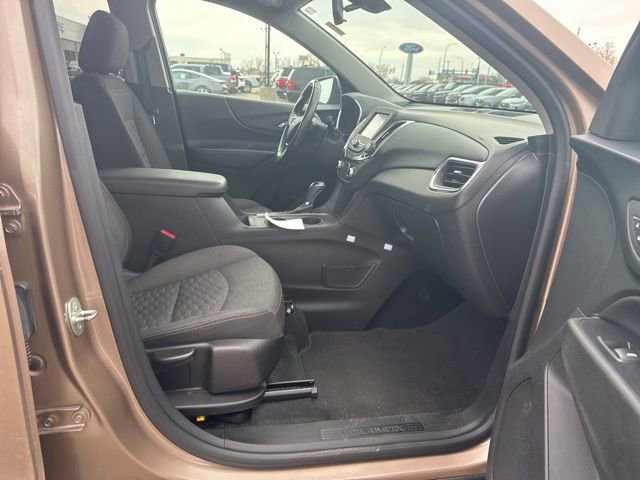 Used 2018 Chevrolet Equinox LT image 12