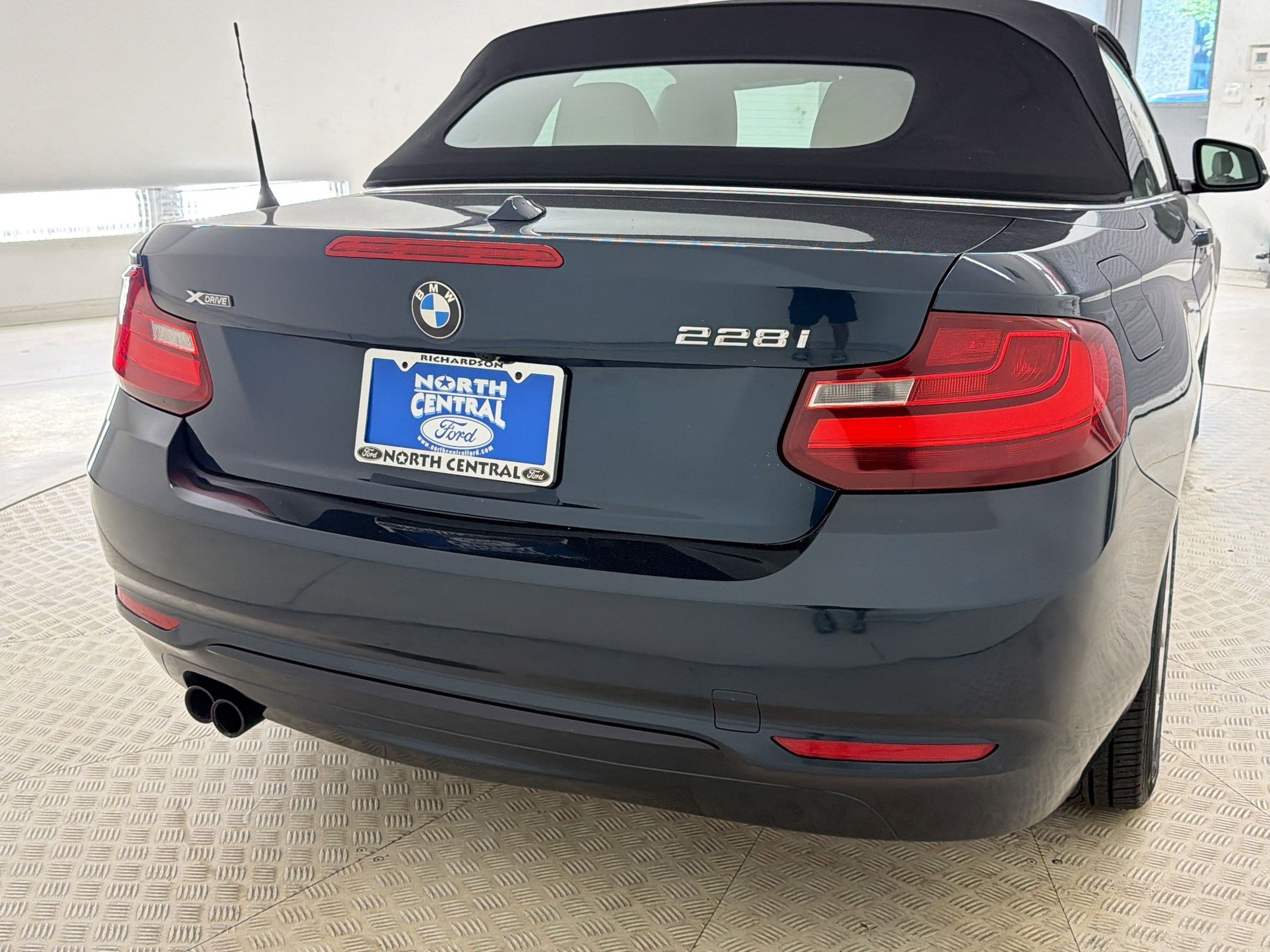 Used 2016 BMW 228i xDrive Convertible image 9
