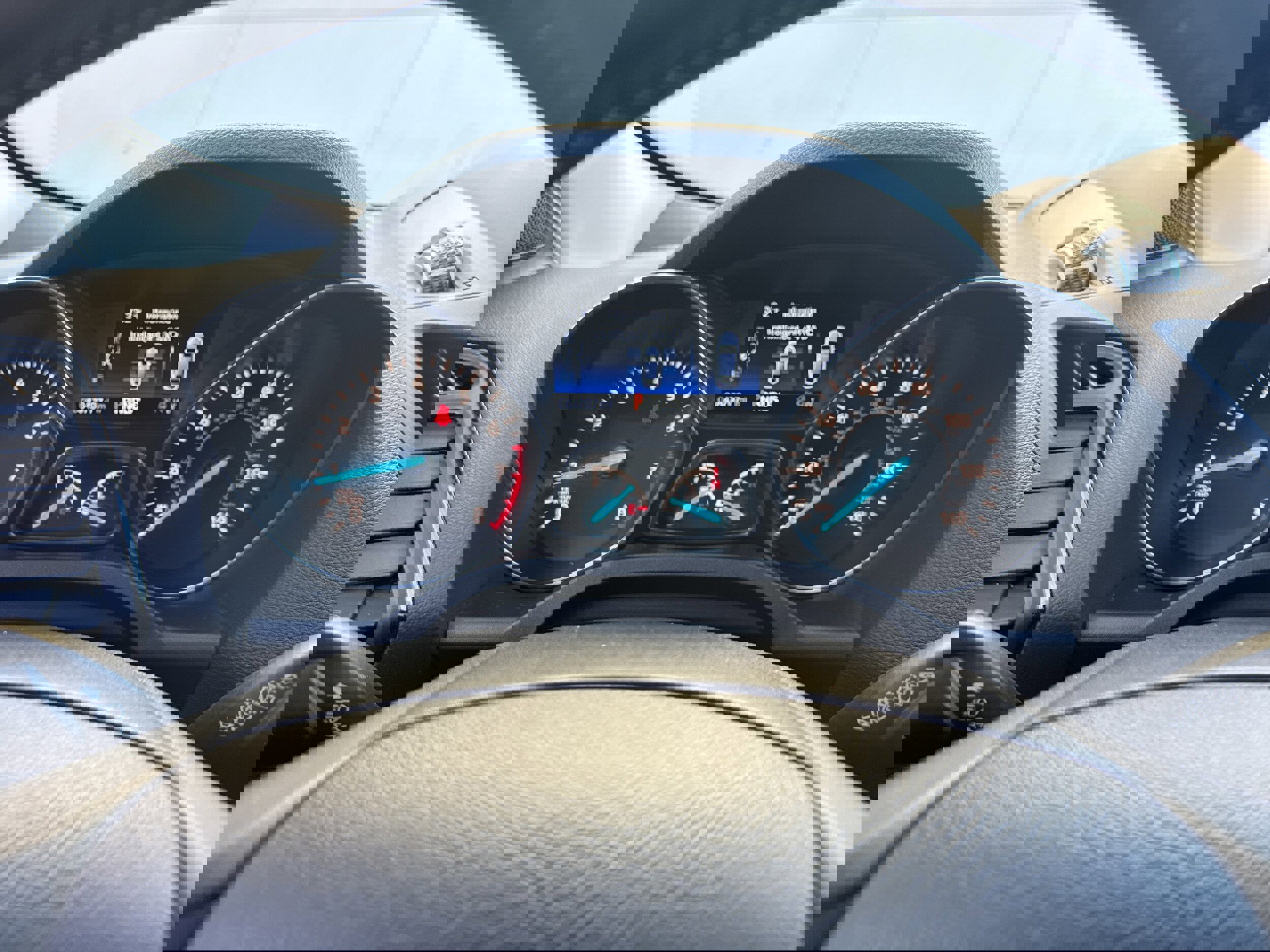 Used 2019 Ford Escape Titanium w/ U9j03 - Titanium Tow Package image 22