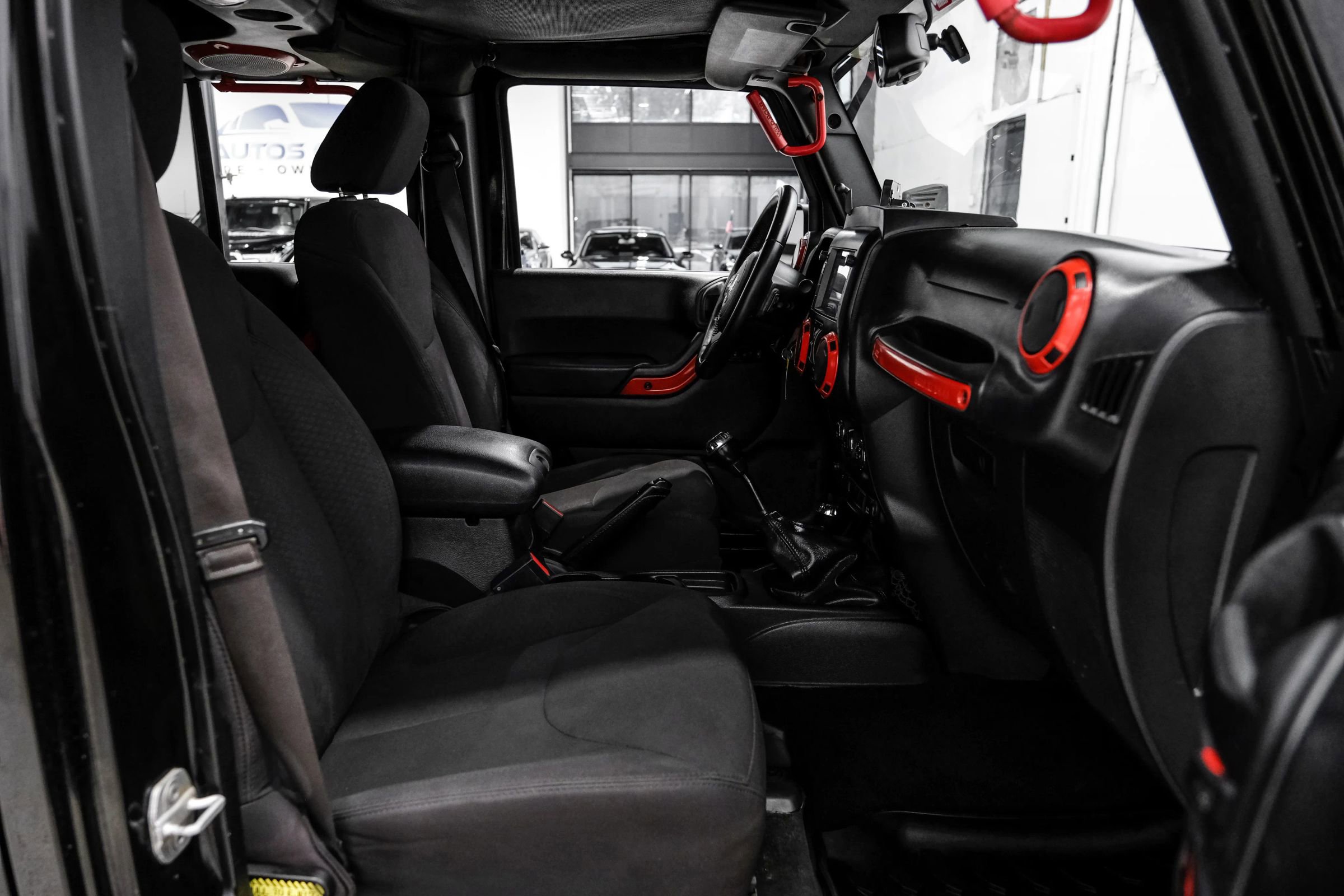 Used 2013 Jeep Wrangler Unlimited Sport image 31