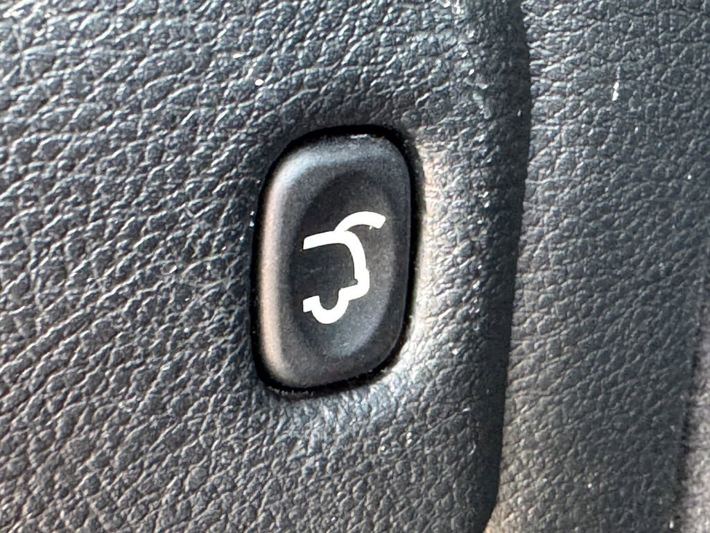 Used 2020 Dodge Durango R/T w/ Blacktop Package AWD/4WD image 34