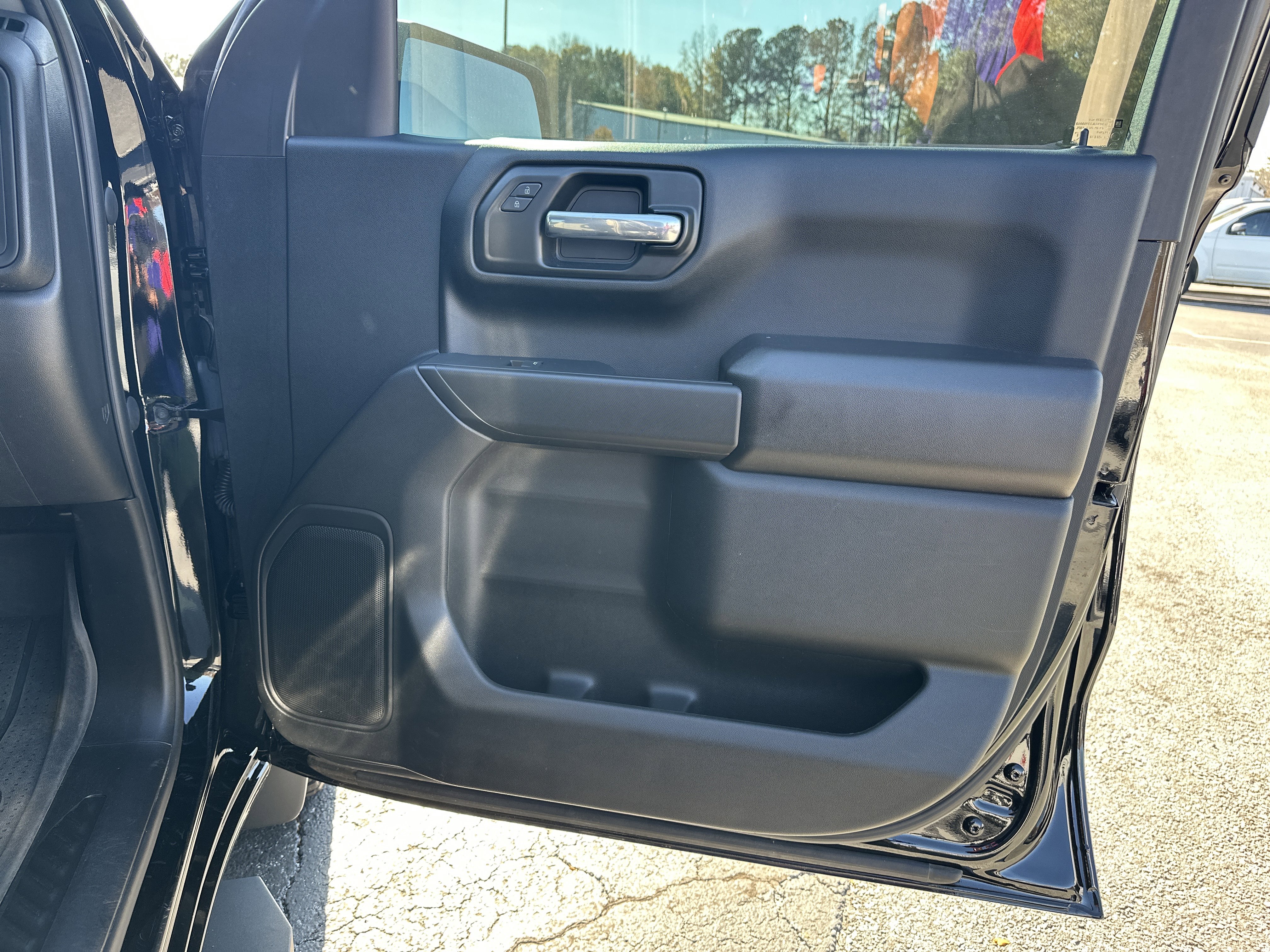 Used 2022 Chevrolet Silverado 1500 Custom image 15