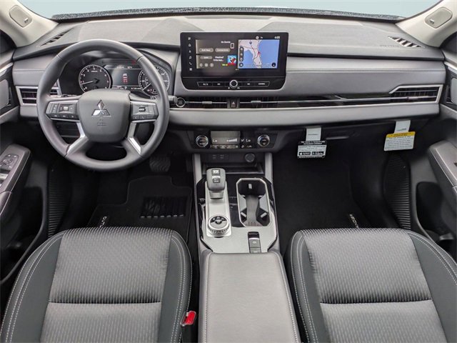 New 2025 Mitsubishi Outlander ES image 14