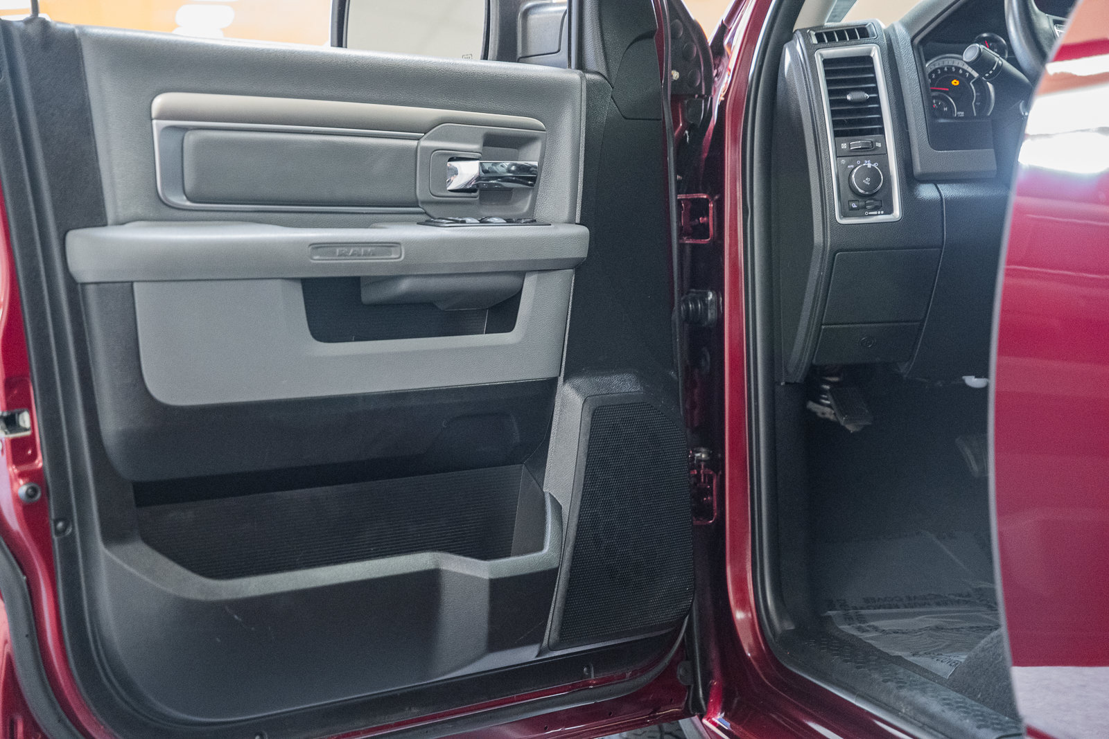 Used 2018 RAM 1500 Big Horn AWD/4WD image 46