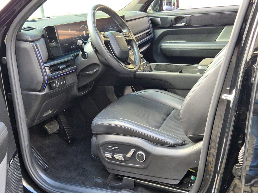 Used 2024 Hyundai Santa Fe Calligraphy image 12