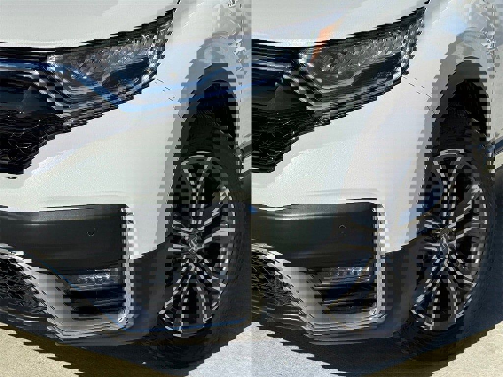 Used 2022 Honda CR-V Touring image 2
