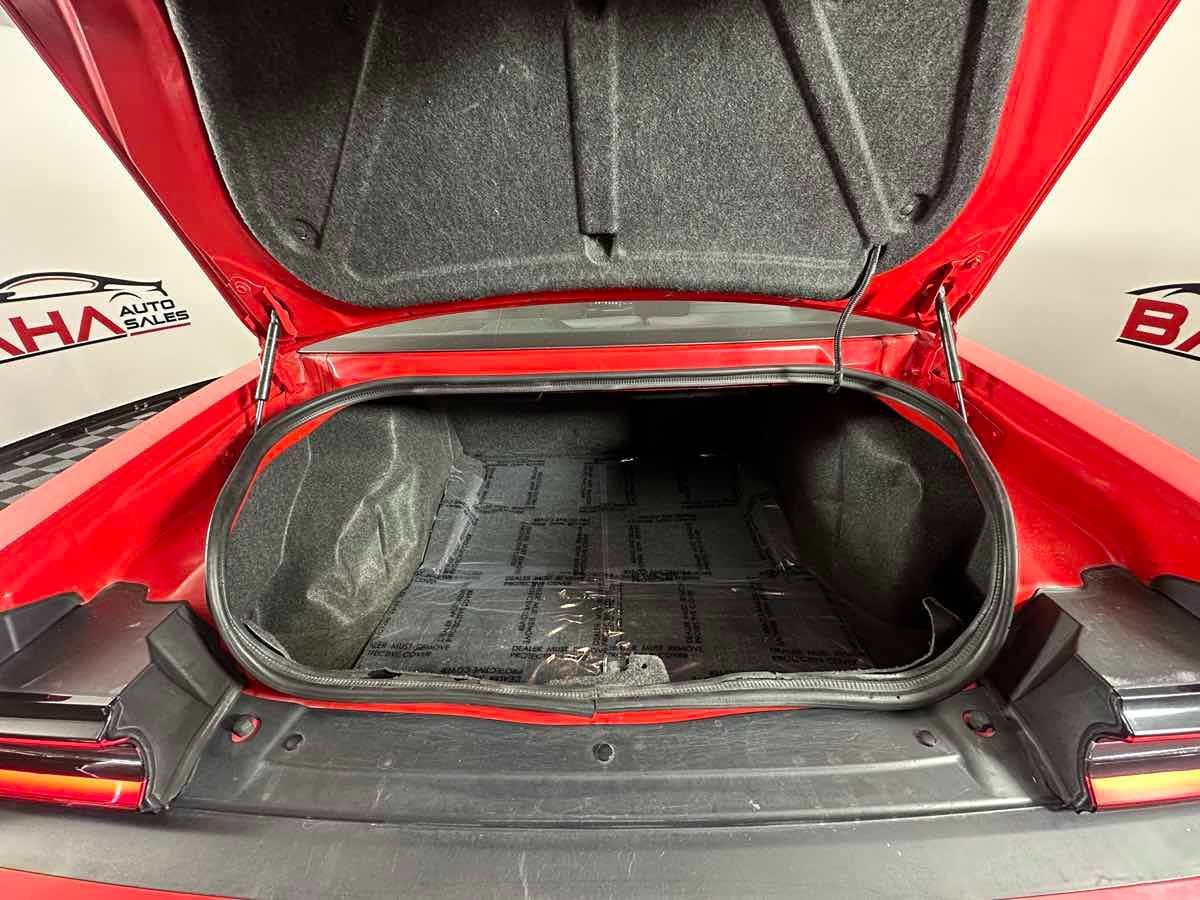 Used 2020 Dodge Challenger SXT RWD image 19