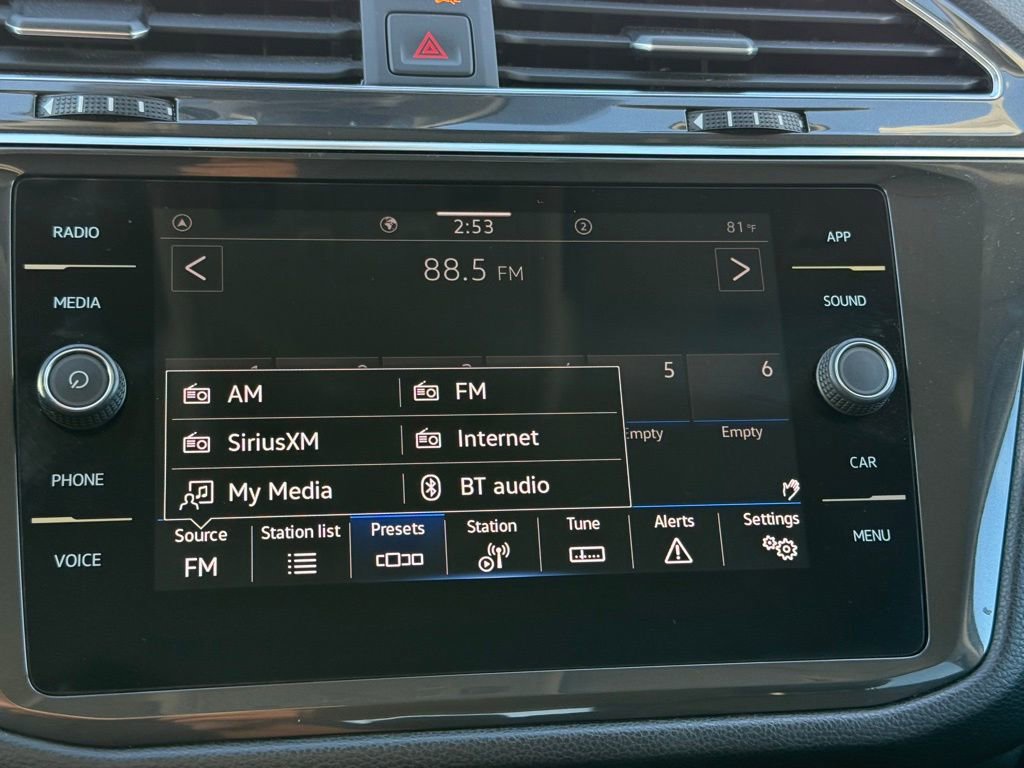 Certified 2023 Volkswagen Tiguan SE FWD image 17