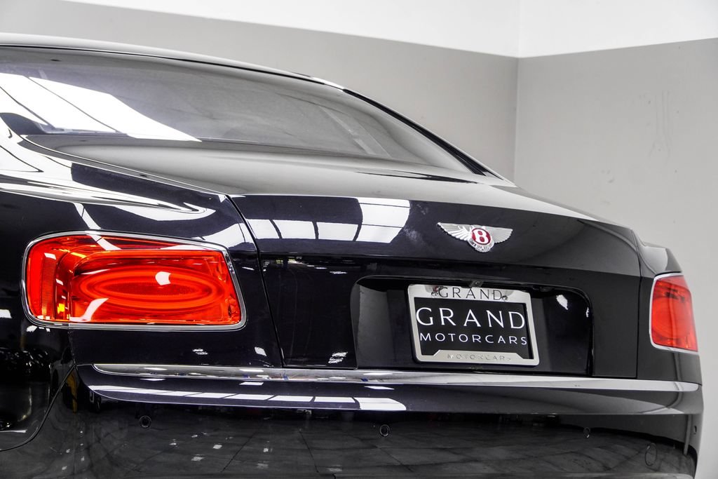 Used 2018 Bentley Flying Spur S V8 AWD/4WD image 14