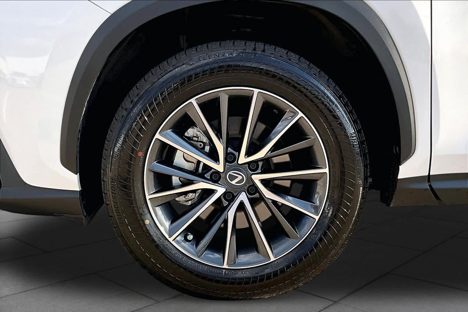 Used 2026 Lexus NX 350 AWD w/ Accessory Package (Z1) image 11