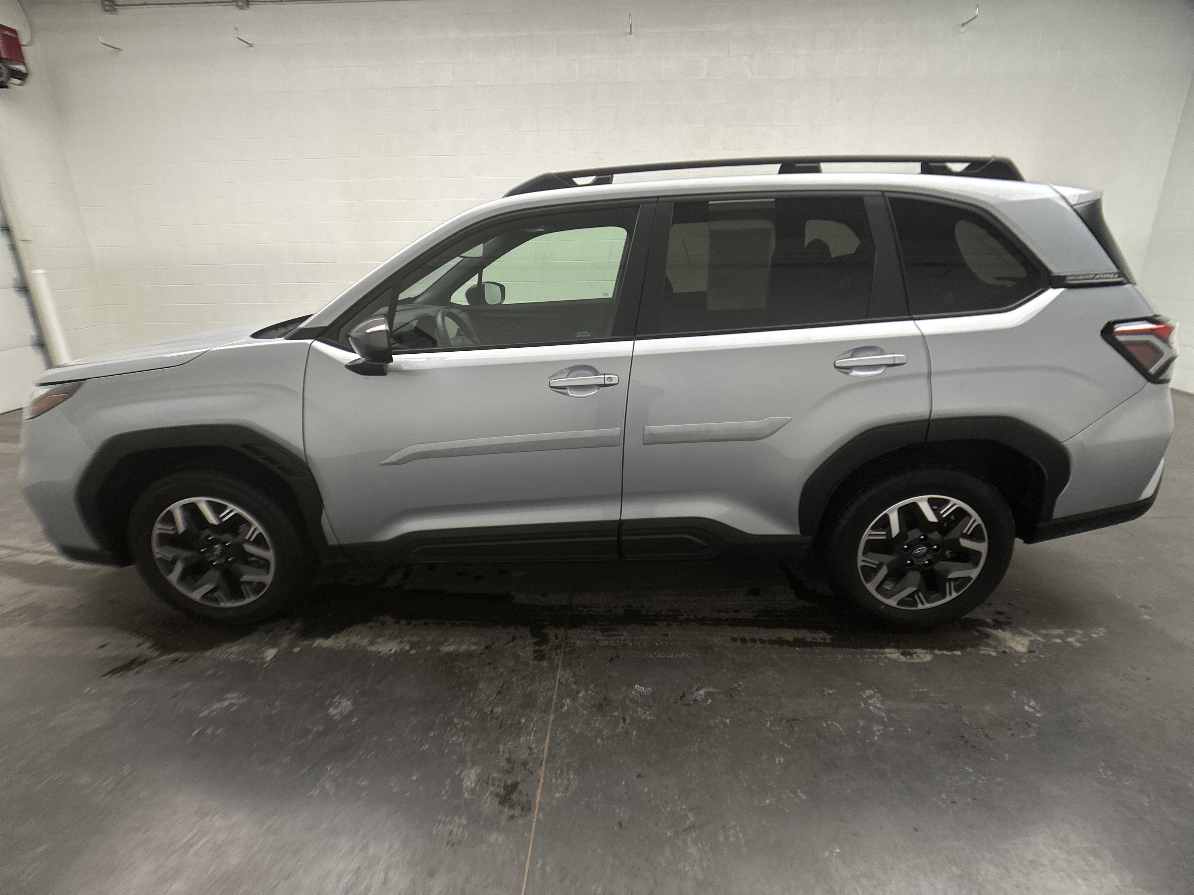 Certified 2025 Subaru Forester Premium image 5
