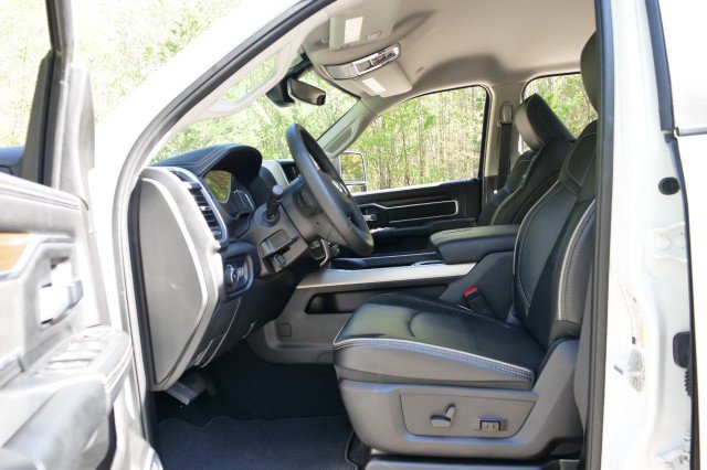 Used 2024 RAM 3500 Laramie AWD/4WD image 20