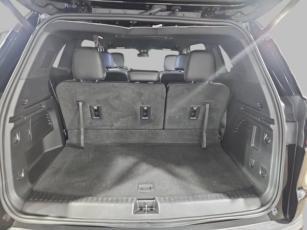 Certified 2024 GMC Acadia Elevation w/ Luxury Package FWD image 17