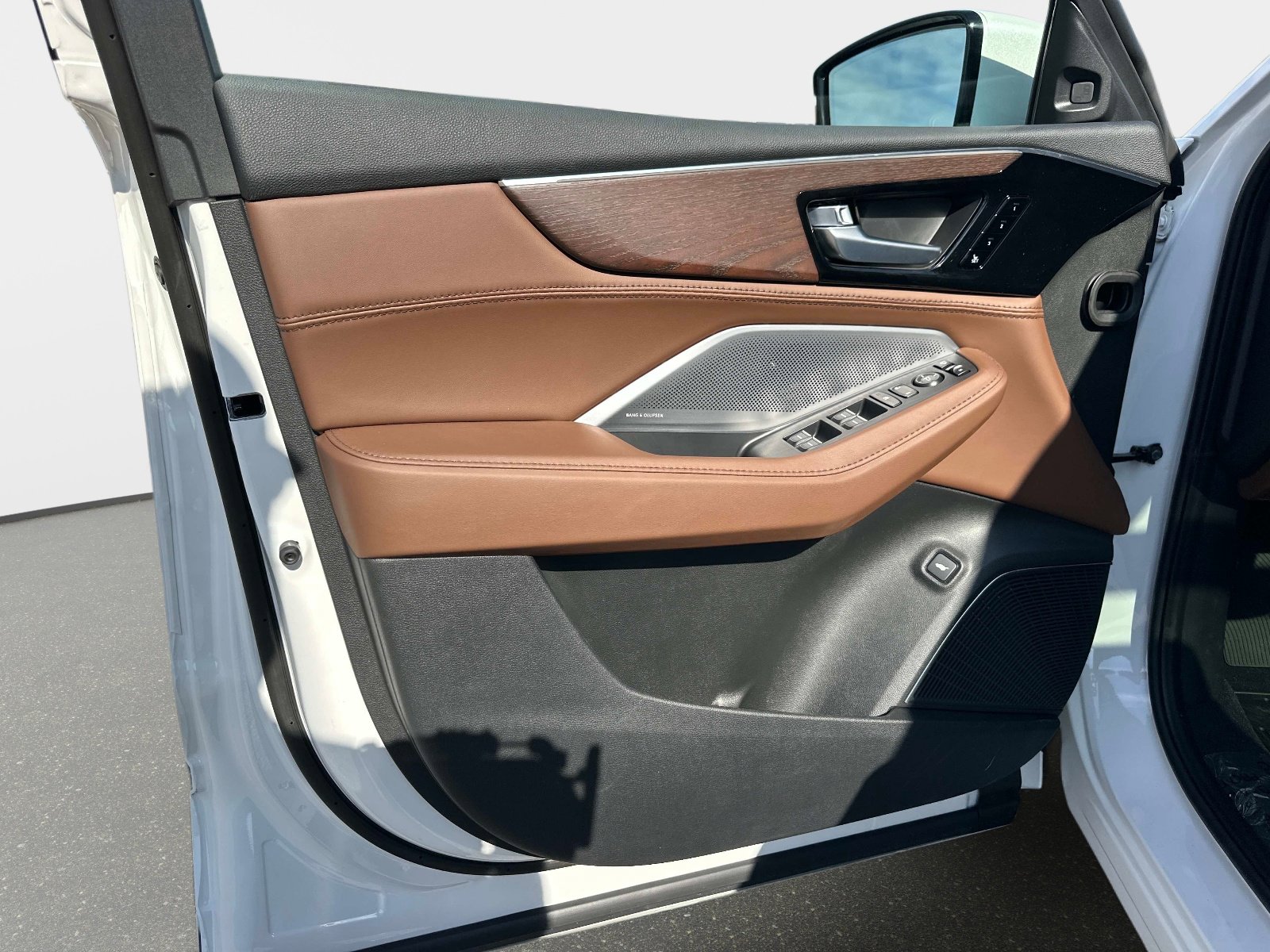 Used 2026 Acura MDX SH-AWD w/ Advance Package image 17