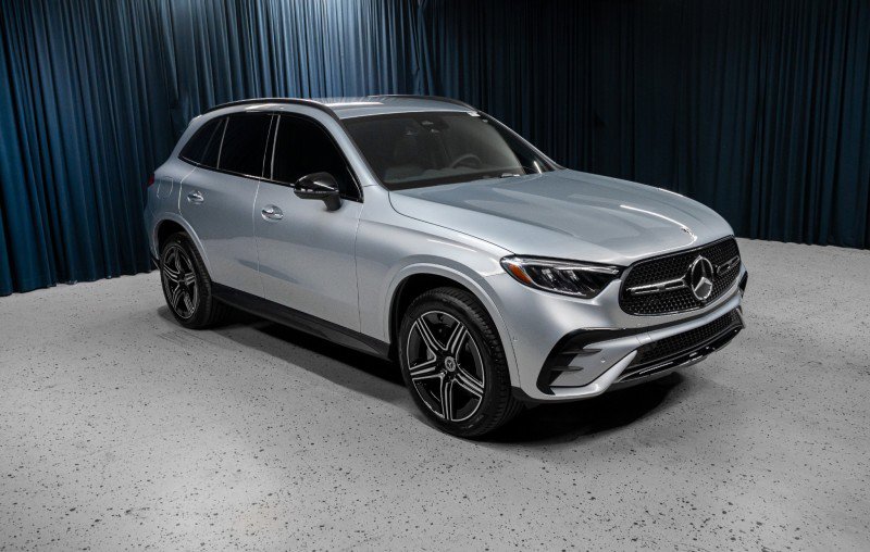 Certified 2026 Mercedes-Benz GLC 300 image 3