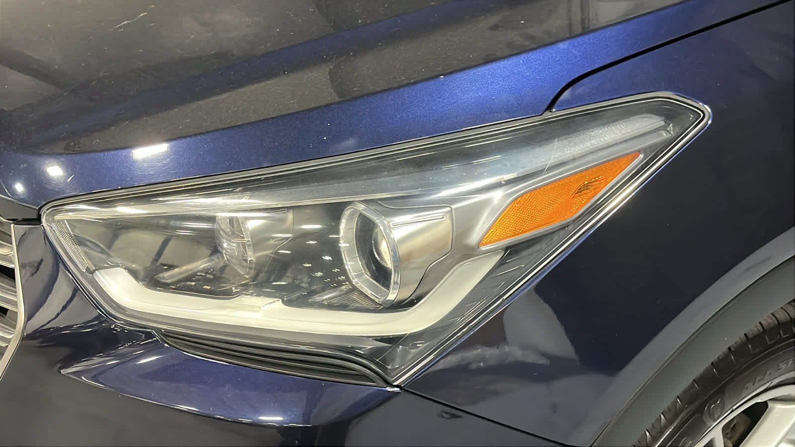 Used 2017 Hyundai Santa Fe Limited AWD/4WD image 7