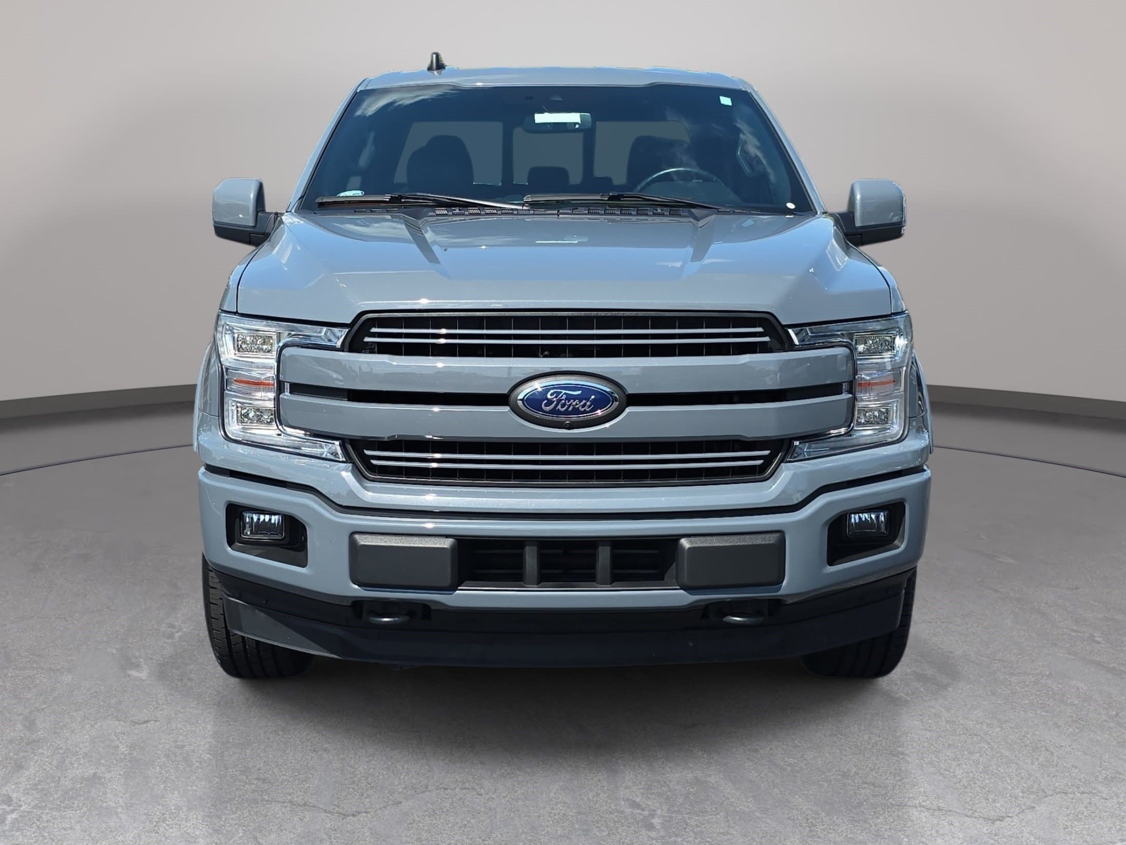 Used 2019 Ford F150 Lariat w/ Equipment Group 502A Luxury AWD/4WD image 2
