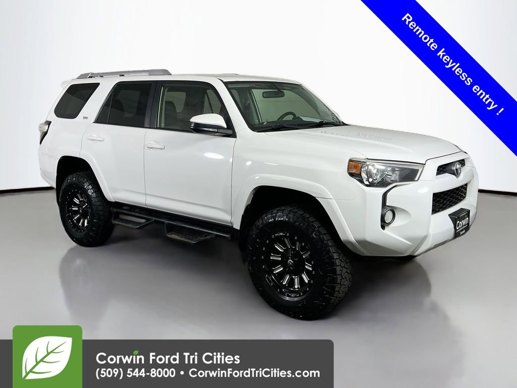 Used 2018 Toyota 4Runner SR5 image 1