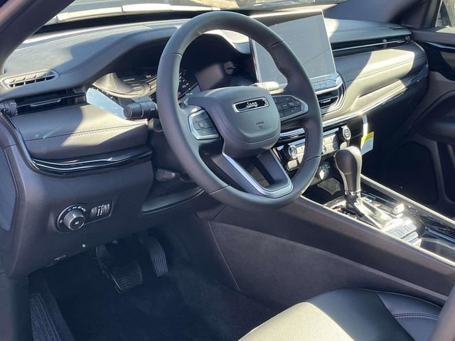 New 2026 Jeep Compass Latitude w/ Sun and Sound Group image 9