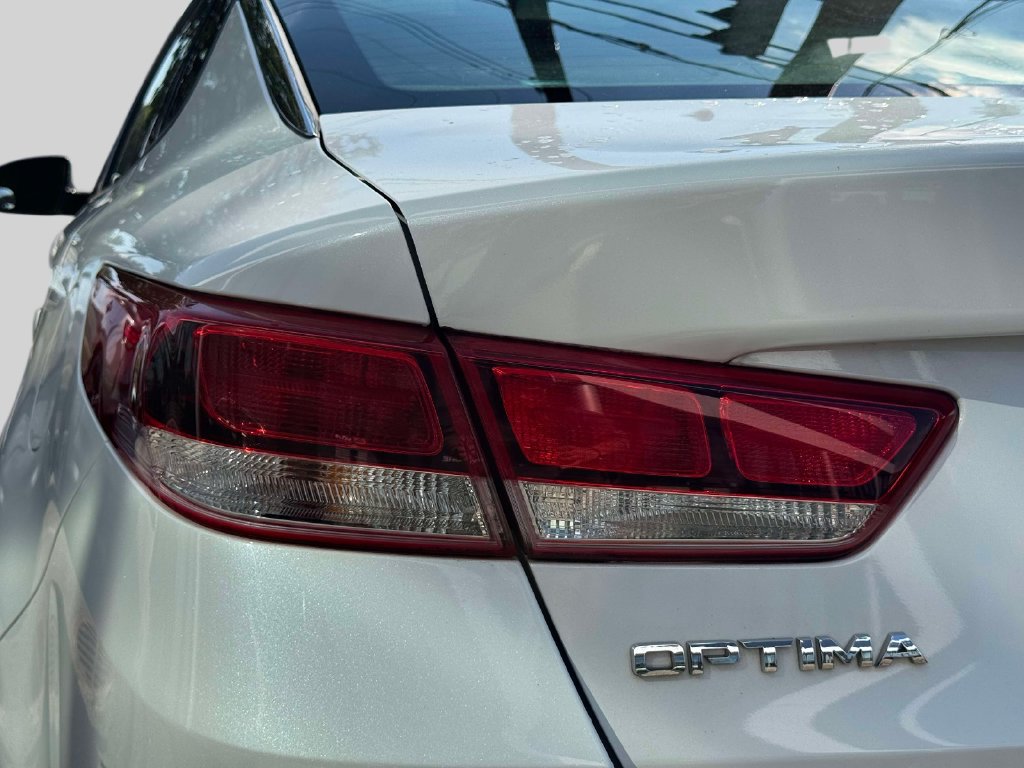 Used 2019 Kia Optima LX w/ LX Premium Package FWD image 9