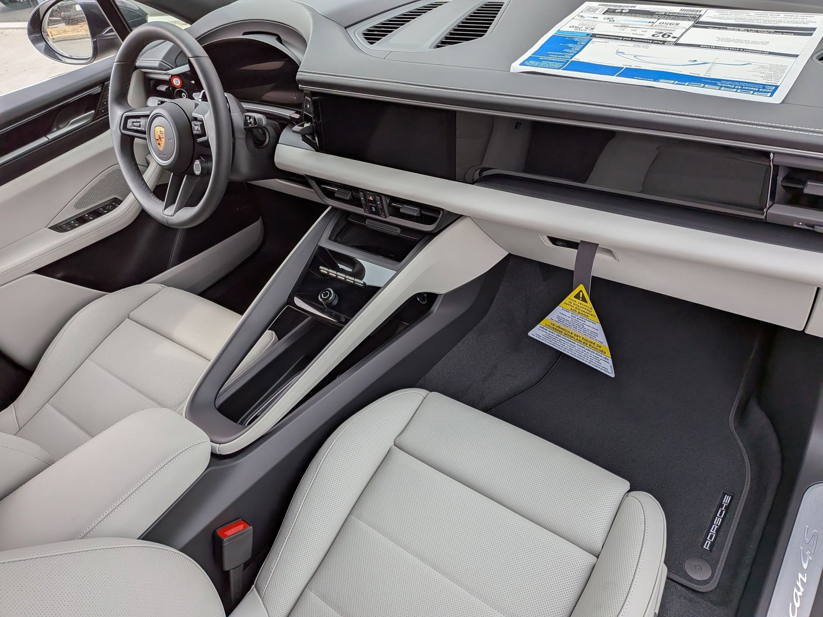 New 2026 Porsche Macan 4S Electric image 25