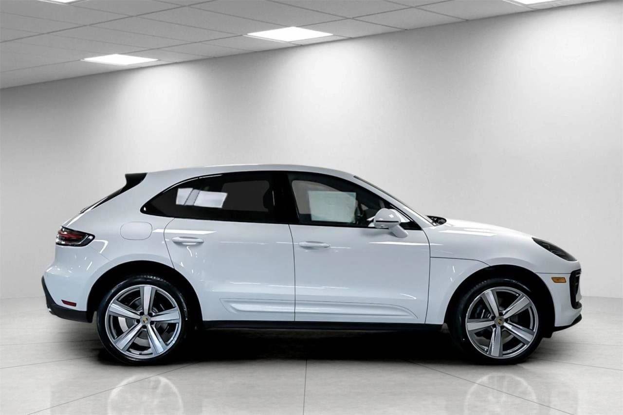 New 2025 Porsche Macan image 68