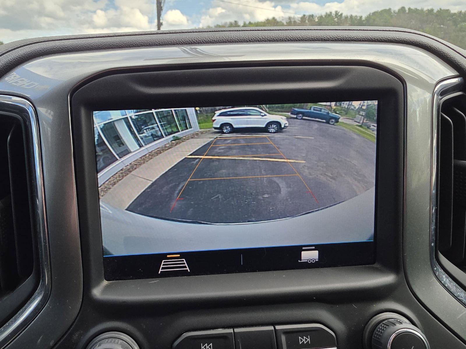 Used 2022 Chevrolet Silverado 1500 RST AWD/4WD image 15