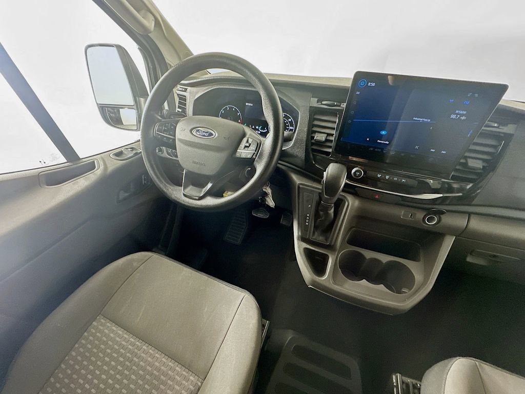Used 2023 Ford Transit 350 XLT image 9