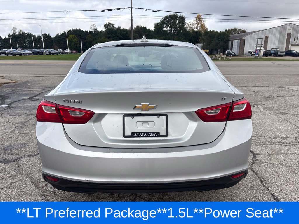 Used 2017 Chevrolet Malibu LT FWD image 31
