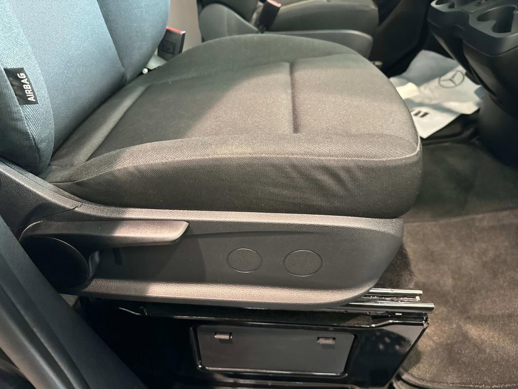 Used 2025 Mercedes-Benz Sprinter 3500 image 14