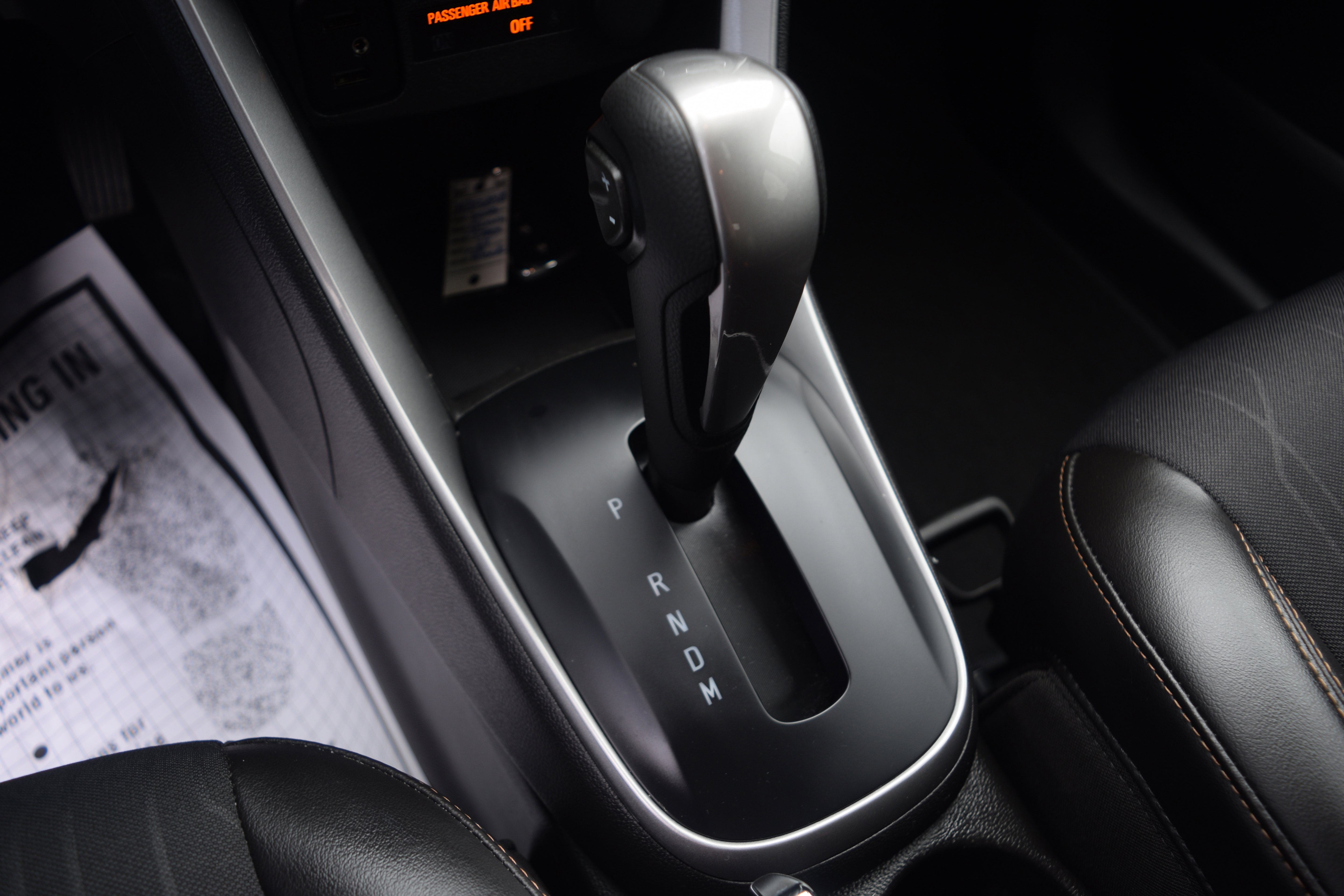 Used 2022 Chevrolet Trax LT w/ Midnight Edition image 12