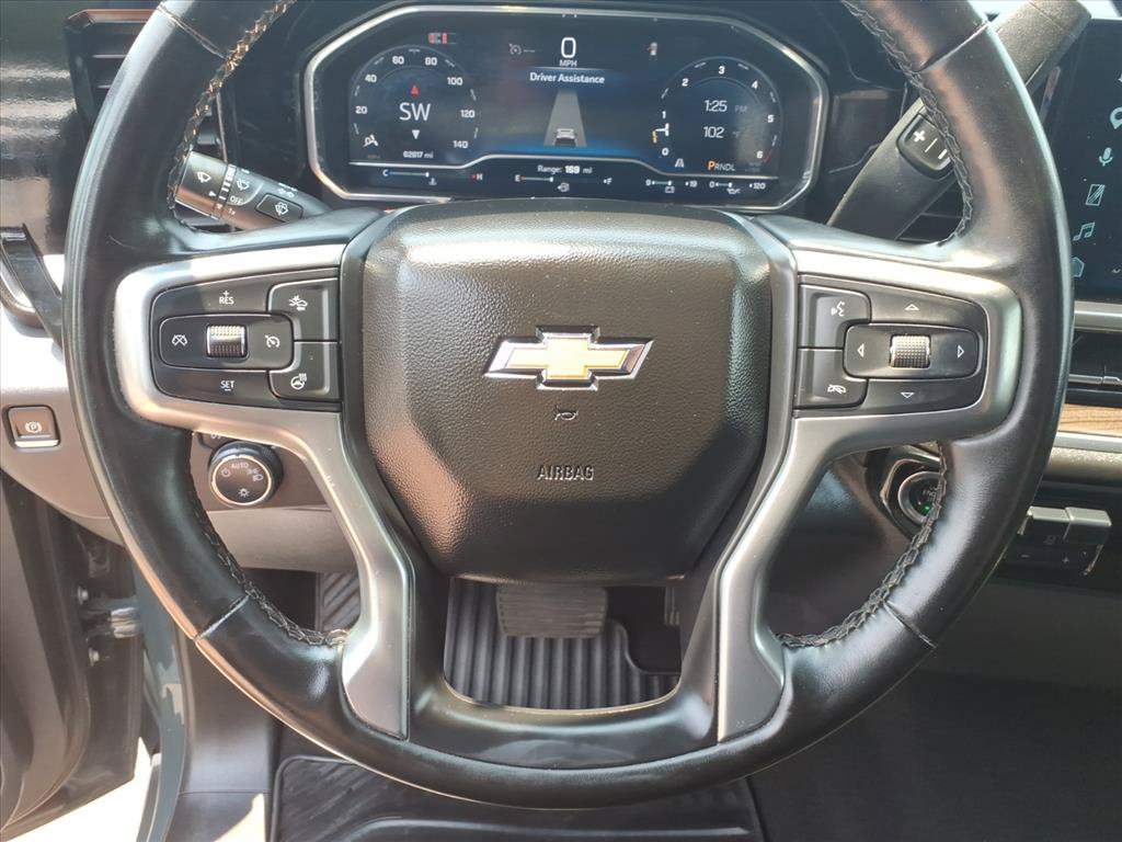 Used 2025 Chevrolet Silverado 1500 LT RWD image 22