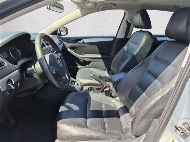 Used 2013 Volkswagen Jetta SE FWD image 15